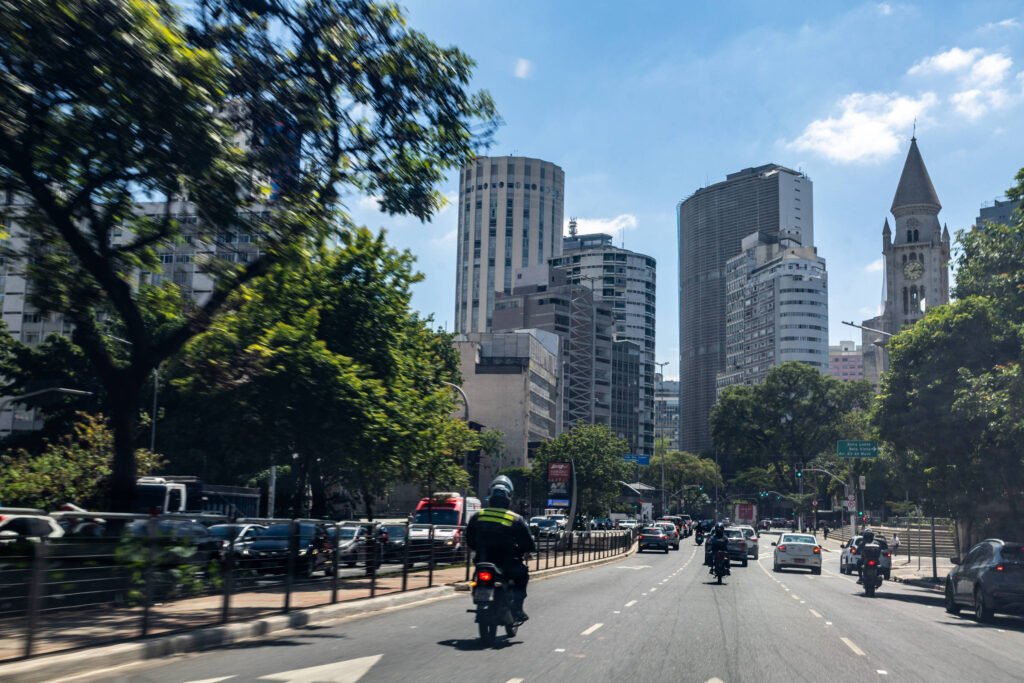 Caixa libera segundo imóvel financiado pela poupança - 09/12/2025 - Mercado